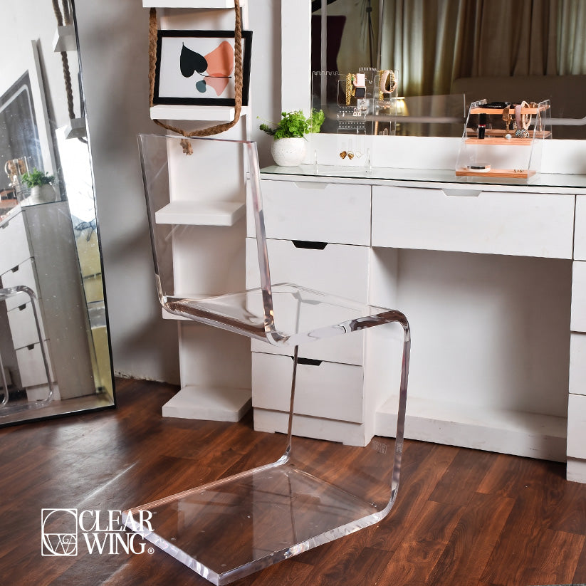 Acrylic Plexi U Chair